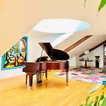 Appartamento Spacious In With Terrace