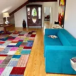 Spacious In With Terrace Porto