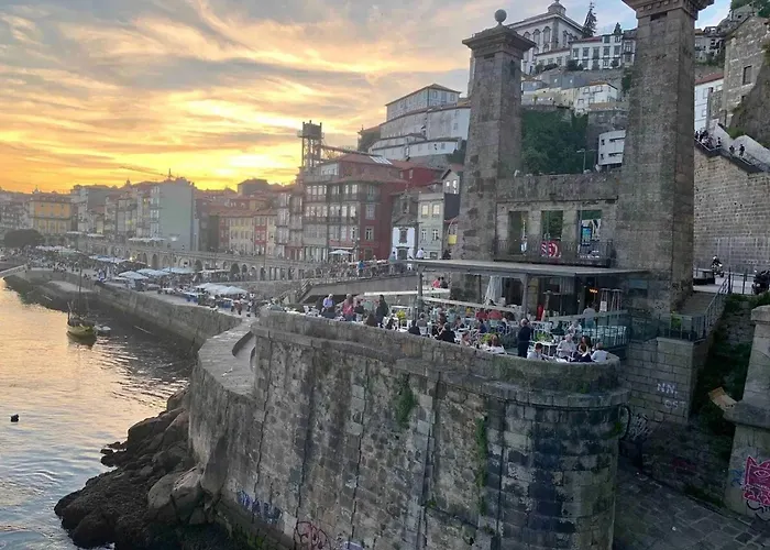 Spacious In With Terrace Apartment Porto