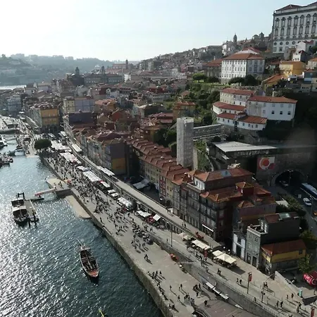 Spacious In With Terrace * Oporto