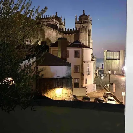 Апартаменты Spacious In With Terrace