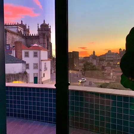 Spacious In With Terrace Порту