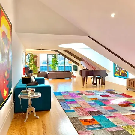 Spacious In With Terrace