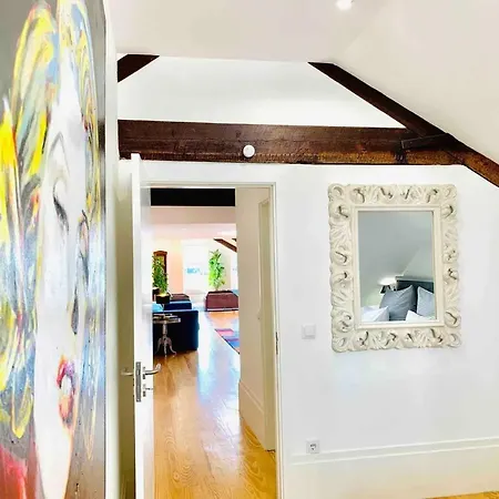 Spacious In With Terrace *