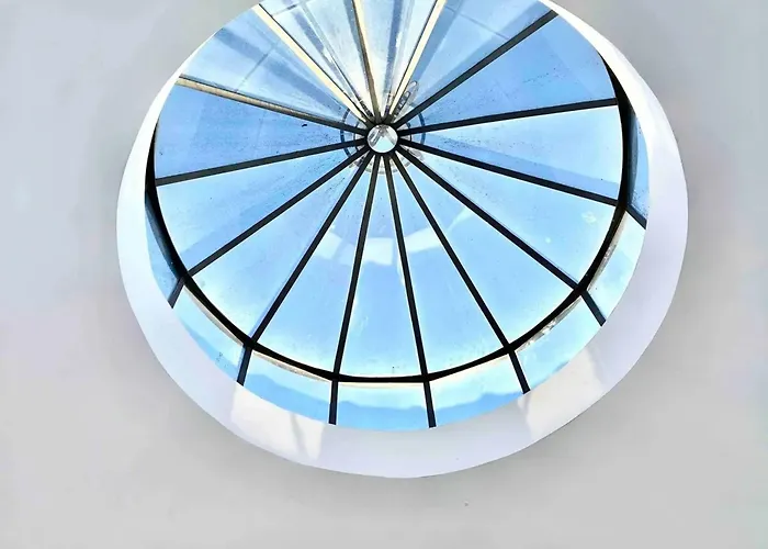 Spacious In With Terrace Διαμέρισμα *