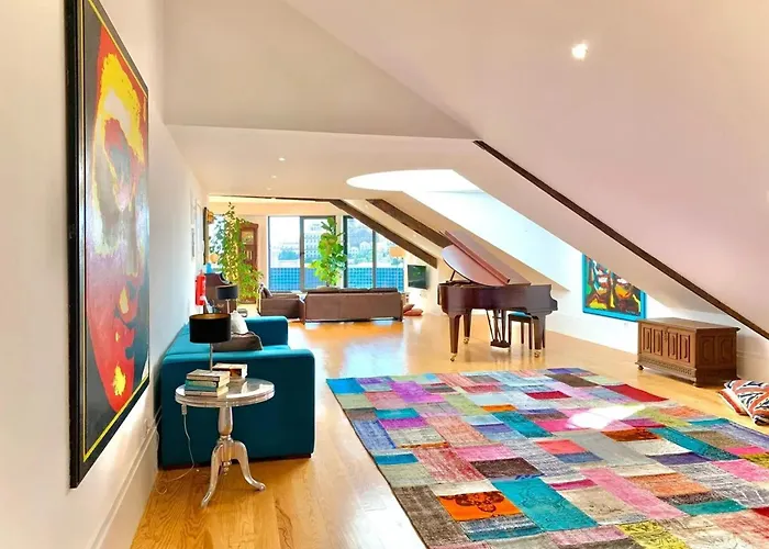 Spacious In With Terrace