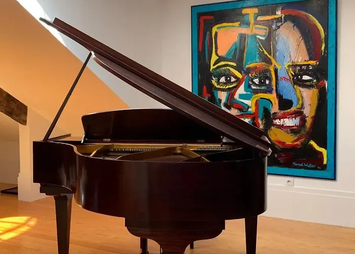 Spacious In With Terrace 波尔图