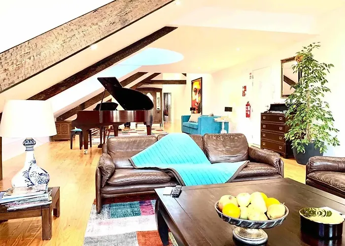 Spacious In With Terrace Apartmán