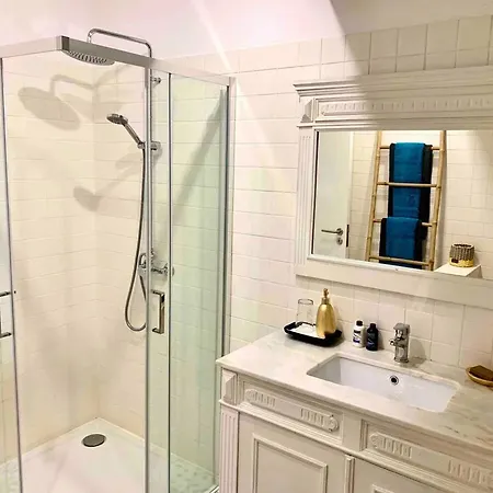 Spacious In With Terrace Apartamento *