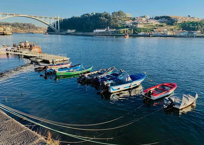 Apartment Spacious In With Terrace Porto